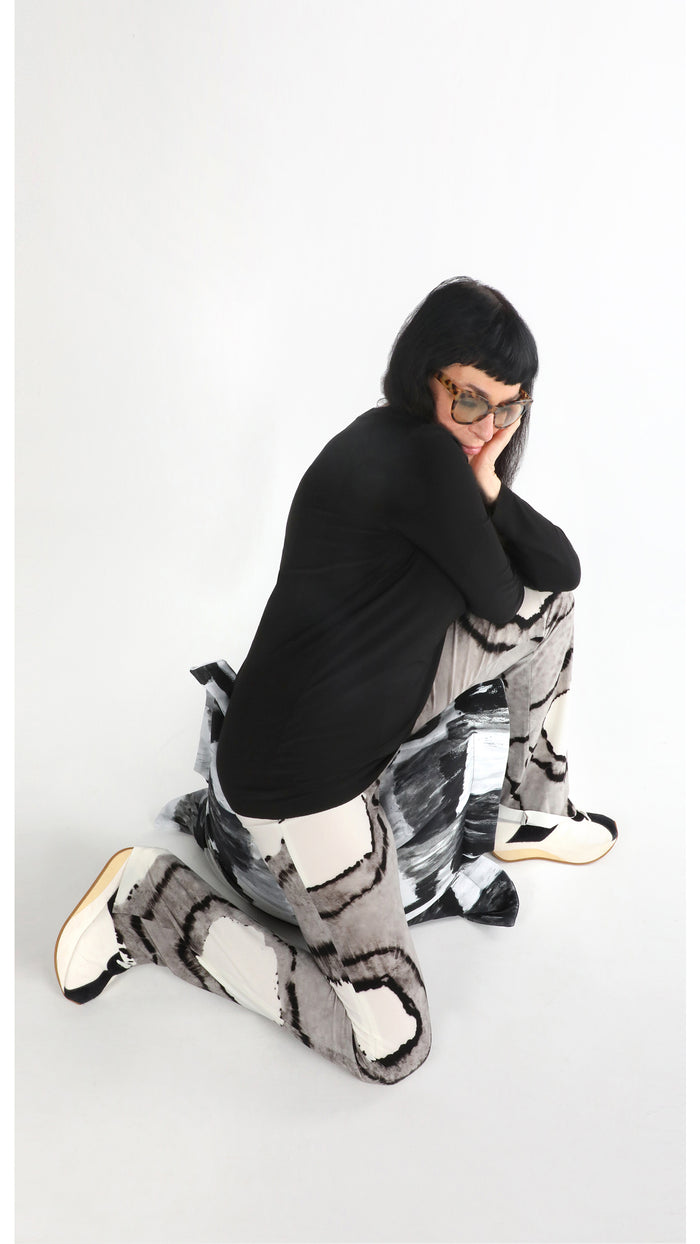 Norma Kamali THE PILLOW