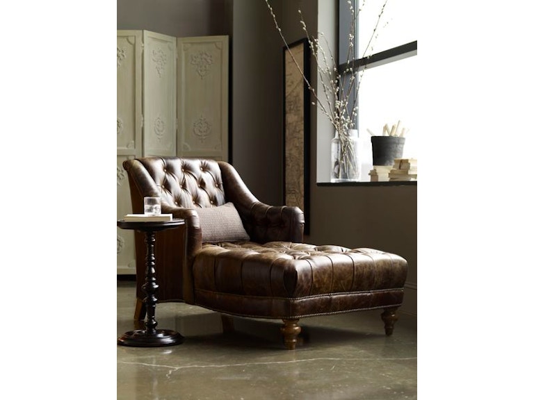 norrwood ART Furniture Living Room Thompson Leather Chaise AA1005505217-TRA at Norwood Furniture