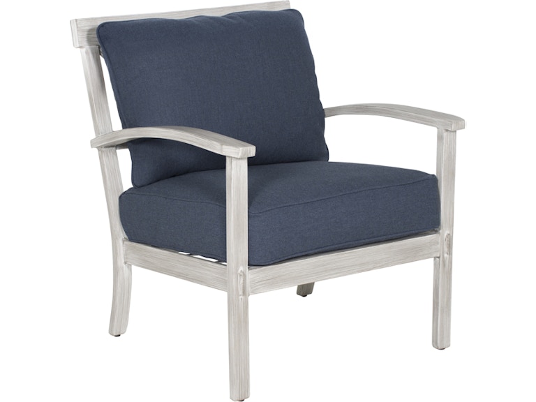 norrwood Castelle Outdoor Furniture Antler Hill Cushioned Lounge Chair 0A10T at Norwood Furniture