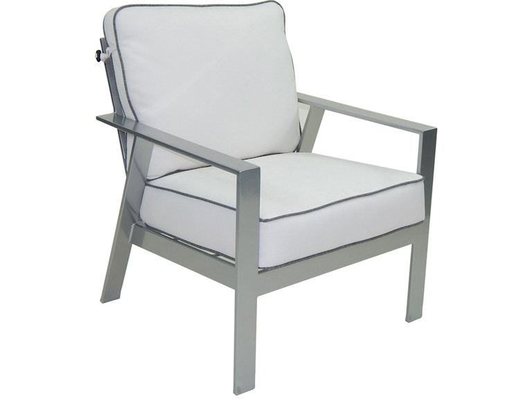 norrwood Castelle Outdoor Furniture Trento Cushioned Lounge Chair 3130T at Norwood Furniture
