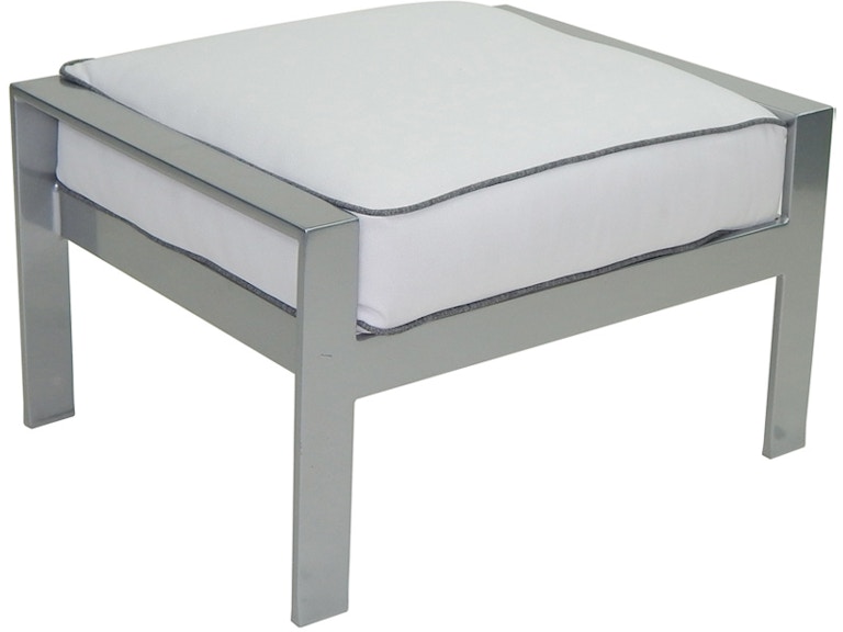 norrwood Castelle Outdoor Furniture Trento Cushioned Ottoman 3133T at Norwood Furniture