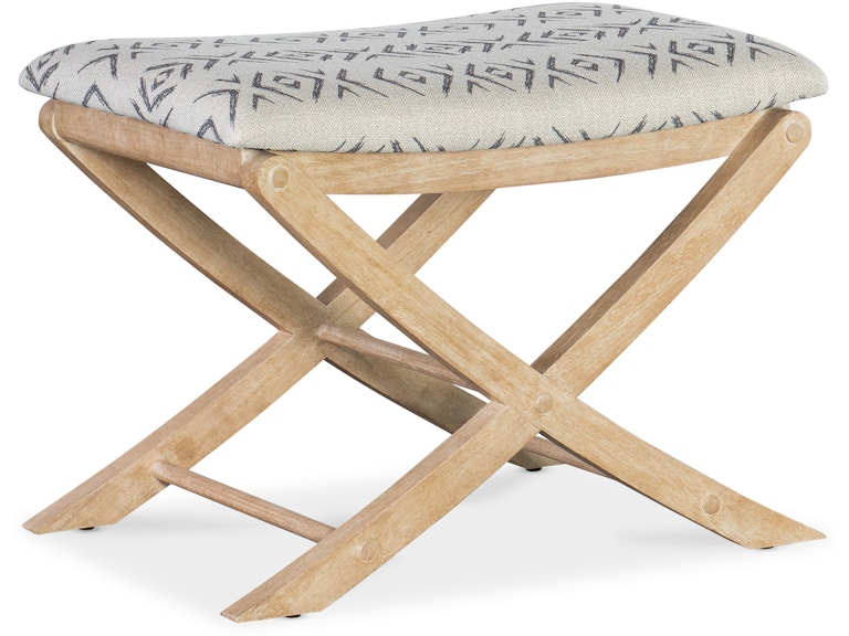 norrwood Hooker Furniture Bedroom Retreat Camp Stool Bed Bench 6950-90119-80 at Norwood Furniture