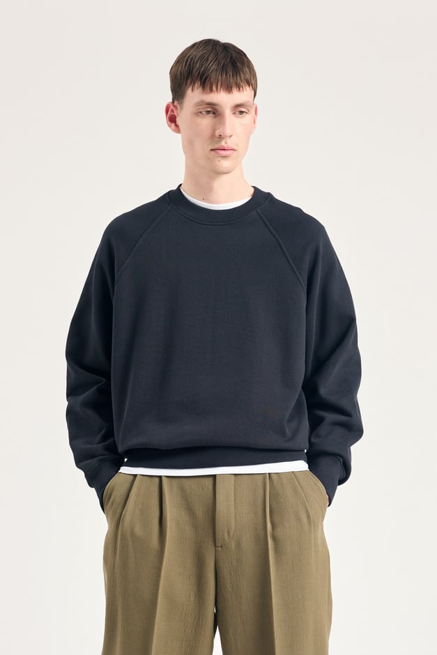 norse projects Tyr Relaxed Organic Loopback Raglan crew