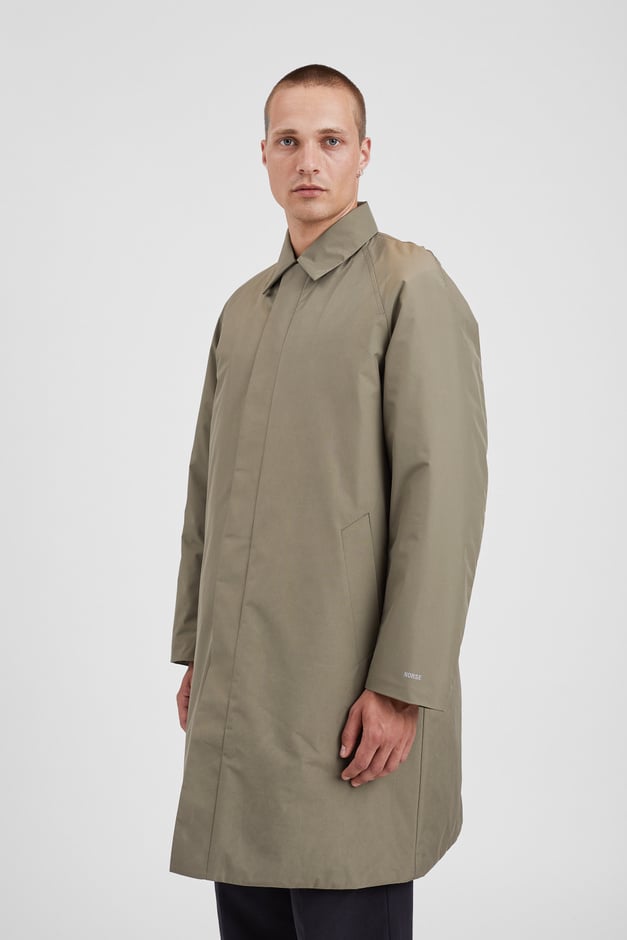 Norse Projects Vargo Gore-Tex Windstopper Raglan Mac