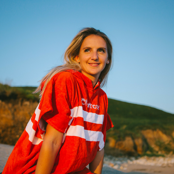 Northcore Beach Basha Changing Robe - Red Stripey