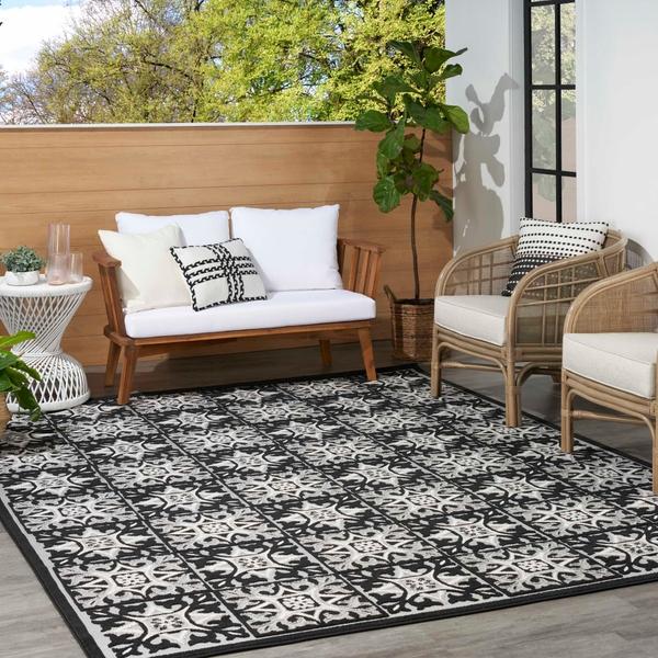 Nourison Aloha Black And White Outdoor Rug ALH34 Home