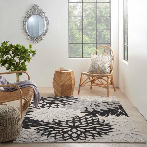 Nourison Aloha Floral Black/White Outdoor Rug ALH05 Home