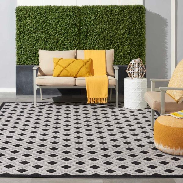 Nourison Aloha Modern Diamond Black/White Outdoor Rug ALH26 Home