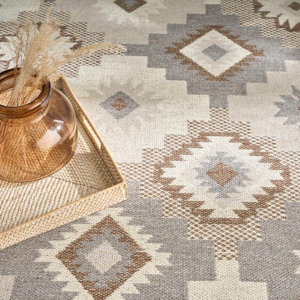 Nourison Copenhagen Ivory Beige Indoor Only Geometric Rug CPN01