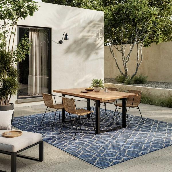 Nourison Horizon Indoor/Outdoor Denim Indoor/Outdoor Geometric Rug HOZ01
