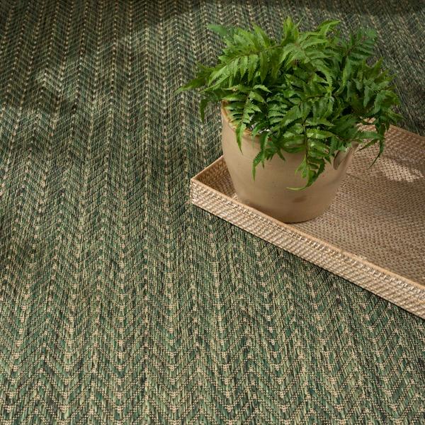 Nourison Horizon Indoor/Outdoor Green Indoor/Outdoor Chevron Rug HOZ02