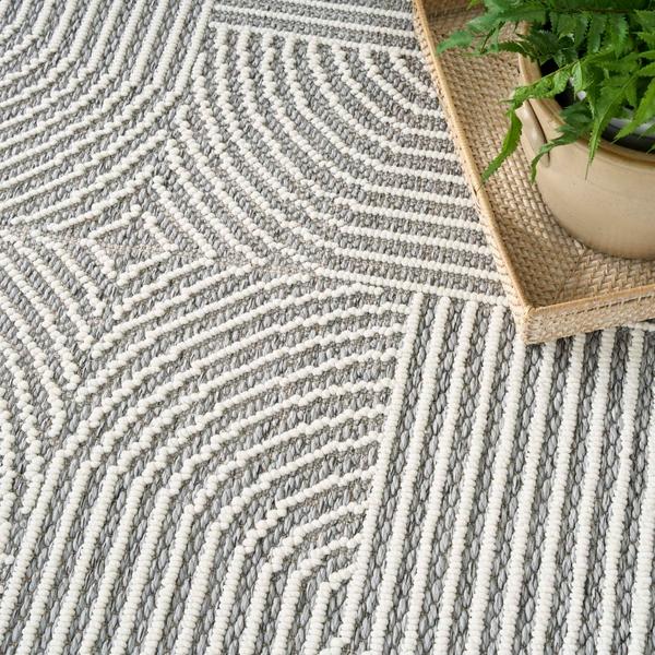 Nourison Natural Texture Charcoal Ivory Indoor Only Geometric Rug NTX02