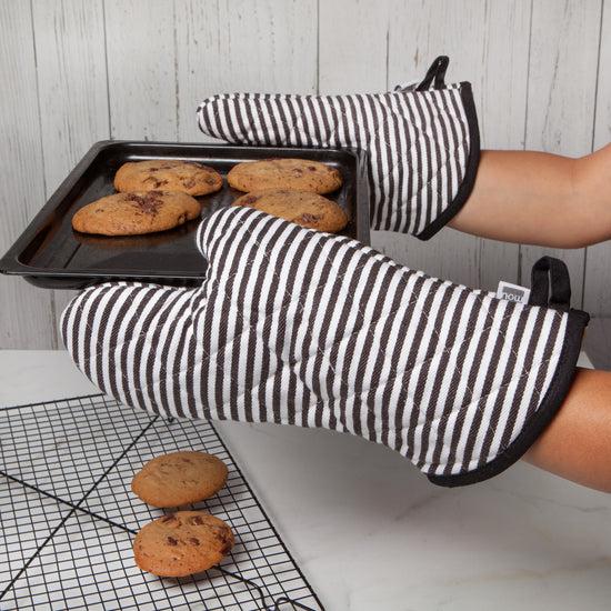 Now Designs Black Narrow Stripe Black Superior Oven Mitt