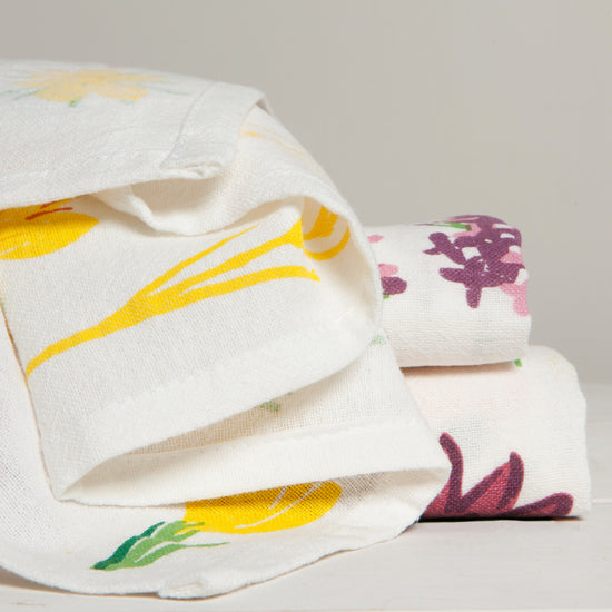 Now Designs Flowers Of The Month Floursack Dish Towels Set Of 3