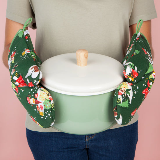 Now Designs Gnome For The Holidays Oven Mitt Set Of 2
