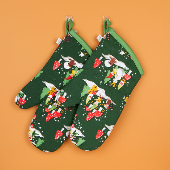 Now Designs Gnome For The Holidays Oven Mitt Set Of 2