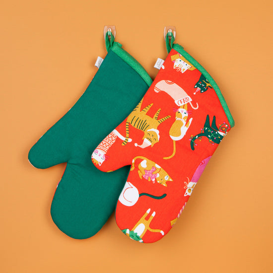 Now Designs Let It Meow Christmas Oven Mitts Set Of 2