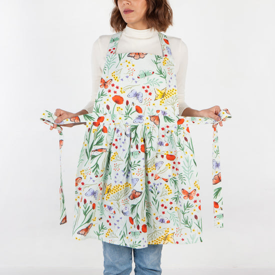 Now Designs Morning Meadow Floral Print Classic Cotton Apron