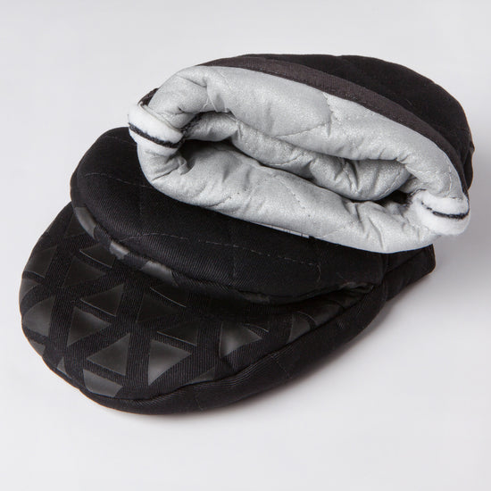 Now Designs Black Grabber Mitt