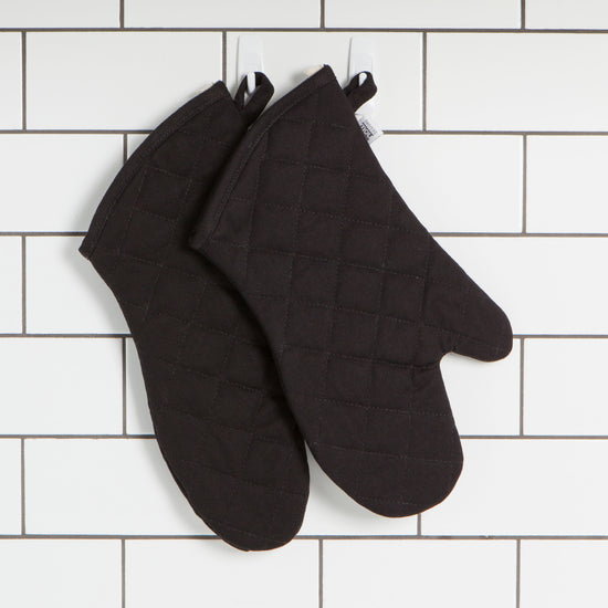 Now Designs Black Superior Oven Mitt