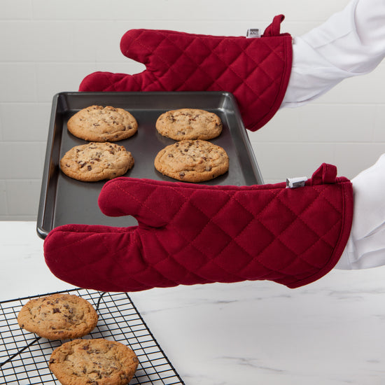 Now Designs Carmine Red Superior Oven Mitt