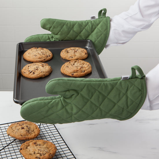 Now Designs Elm Green Superior Oven Mitt