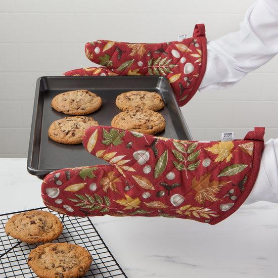 Now Designs Fall Foliage Classic Quilted Oven Mitt