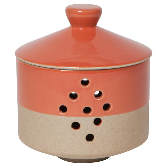 now designs Garlic Keeper Solar Clay