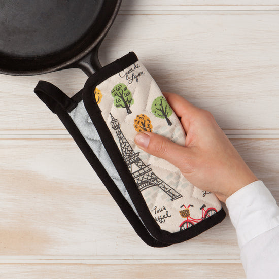 Now Designs Meet Me In Paris Quilted Potholder