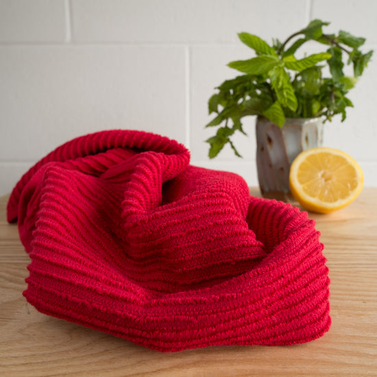 Now Designs Ripple Red Dishtowel