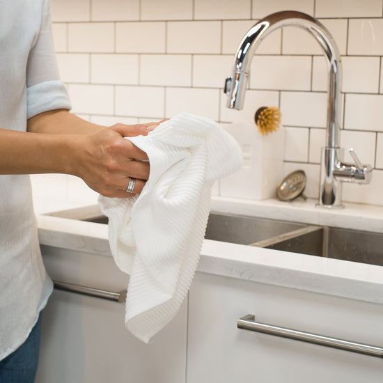Now Designs Ripple White Dishtowel