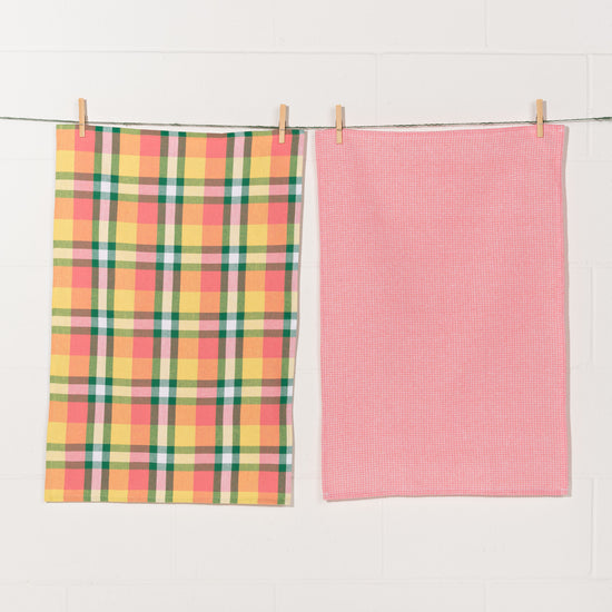 Now Designs Secon Spin Plaid Meadow Dishtowel