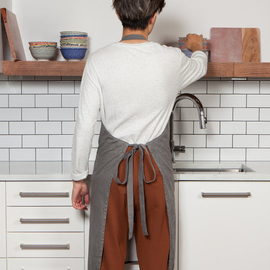 Now Designs Shadow Gray Stonewash Apron