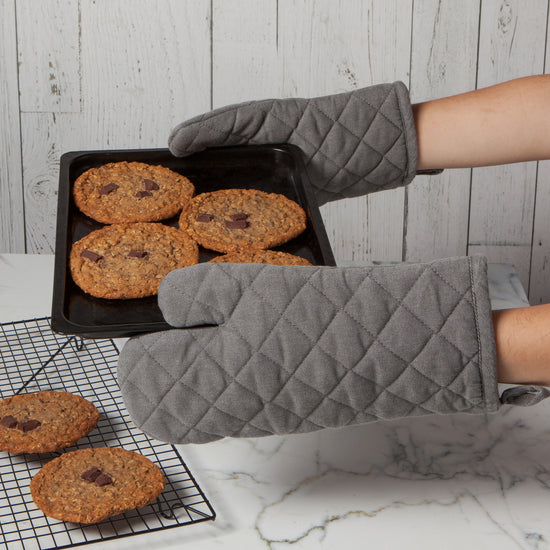 Now Designs Shadow Heirloom Stonewash Oven Mitt