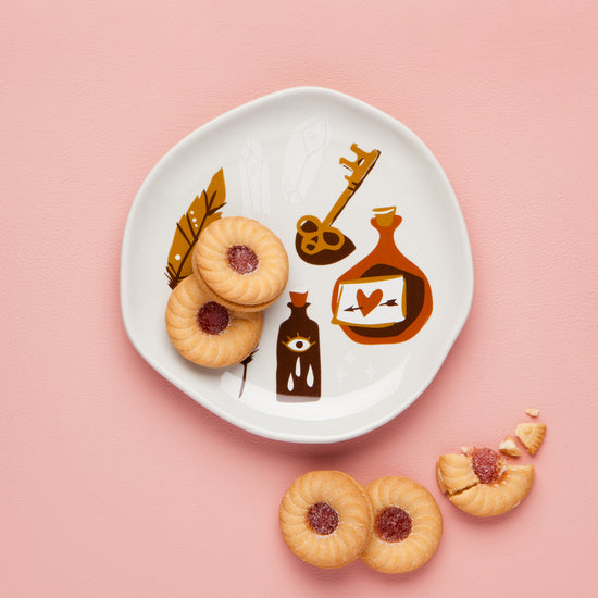 Now Designs Spellbound Shaped Stonware Dish