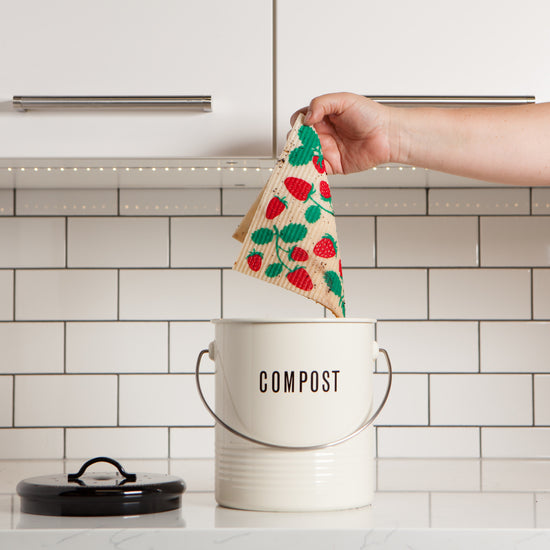Now Designs Strawberries Swedish Sponge Cloth