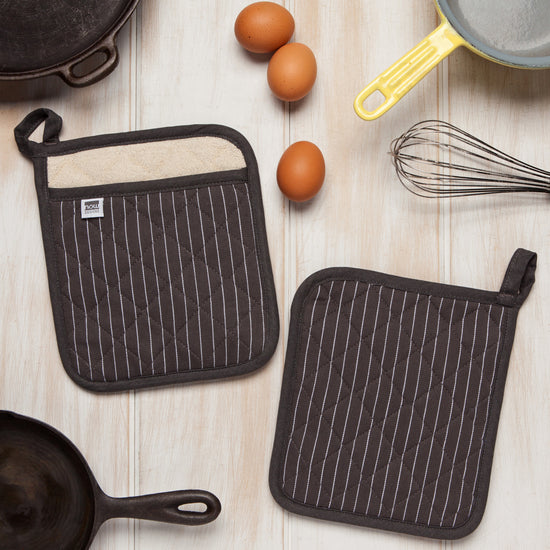 Now Designs Superior Potholder Pinstripe Granite