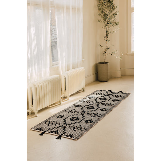 Now Designs Trace Hallway Runner