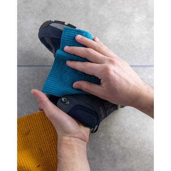 Now Designs Ocean Blue And Gold Sponge Cloth Set Of 2