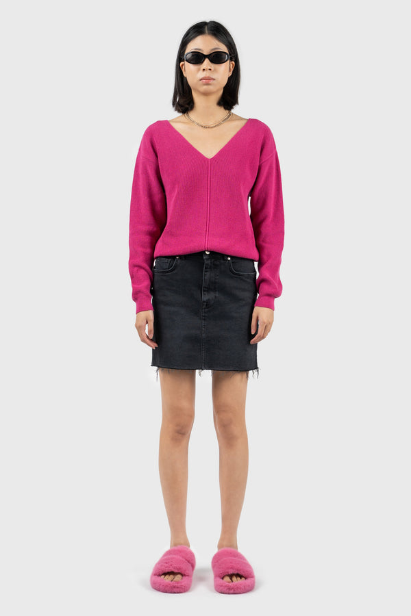 nu in FRONT SEAM DETAIL V-NECK JUMPER