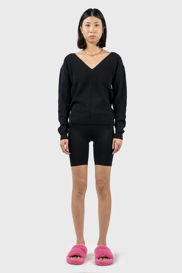 nu in FRONT SEAM DETAIL V-NECK JUMPER