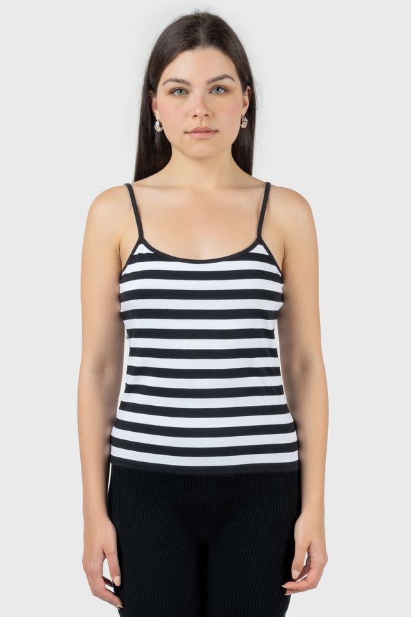 Nu In SCOOP BACK CAMI TOP