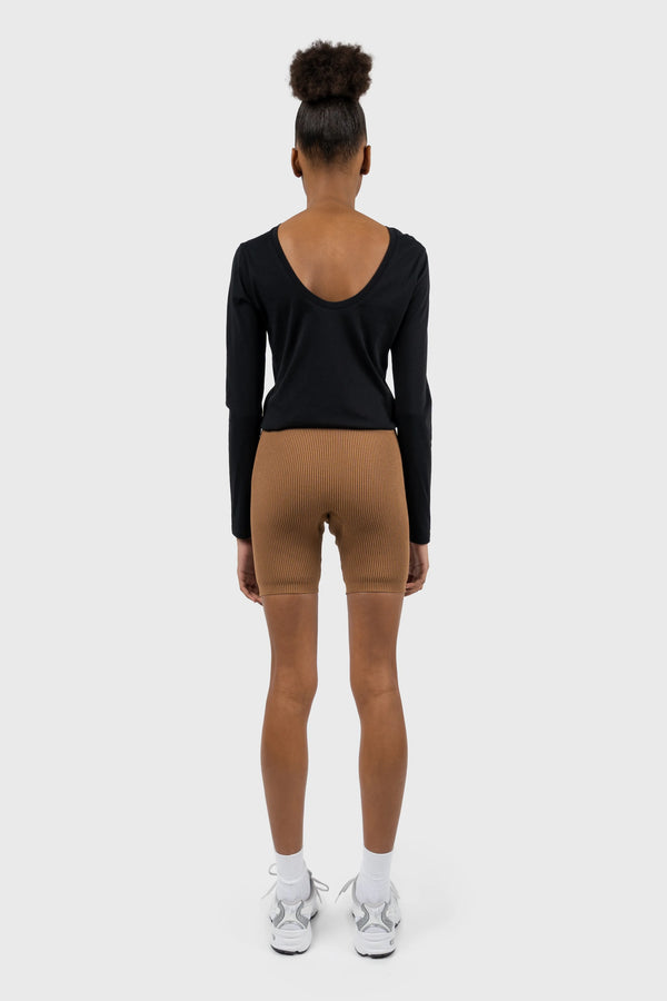 Nu In SCOOP BACK LONG SLEEVE TOP