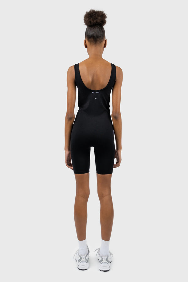Nu In SCOOP BACK SEAMLESS SHORT BODYSUIT