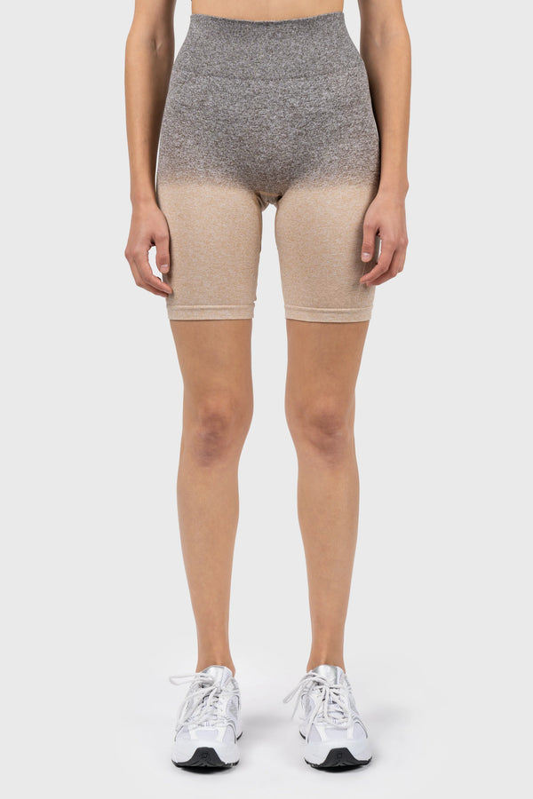 nu in SEAMLESS ACTIVE CYCLE SHORTS