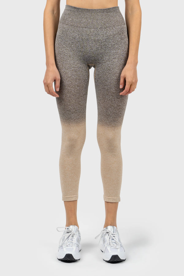 nu in SEAMLESS ACTIVE LEGGINGS