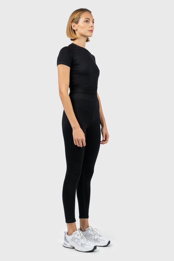 Nu In SEAMLESS CROPPED TOP