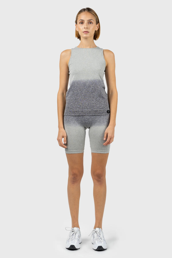 nu in SEAMLESS OMBRE TANK TOP