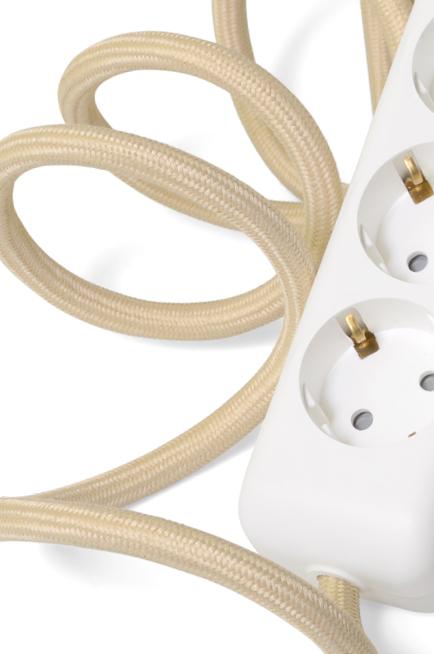 nud collection Light Beige