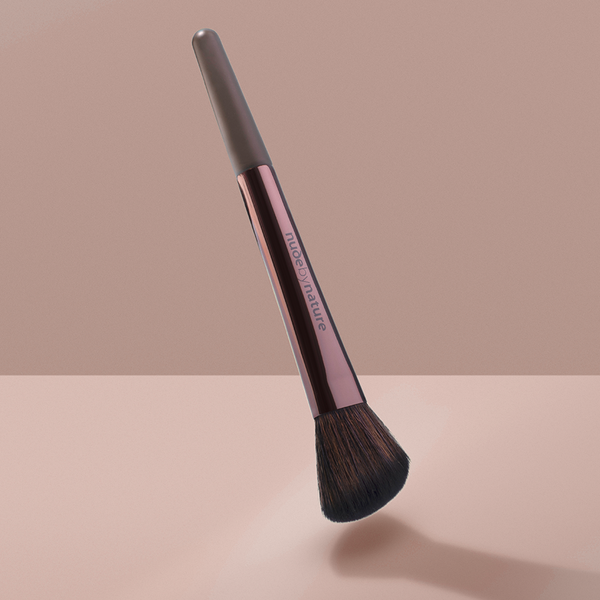 Nude By Nature Angled Blush Brush 06